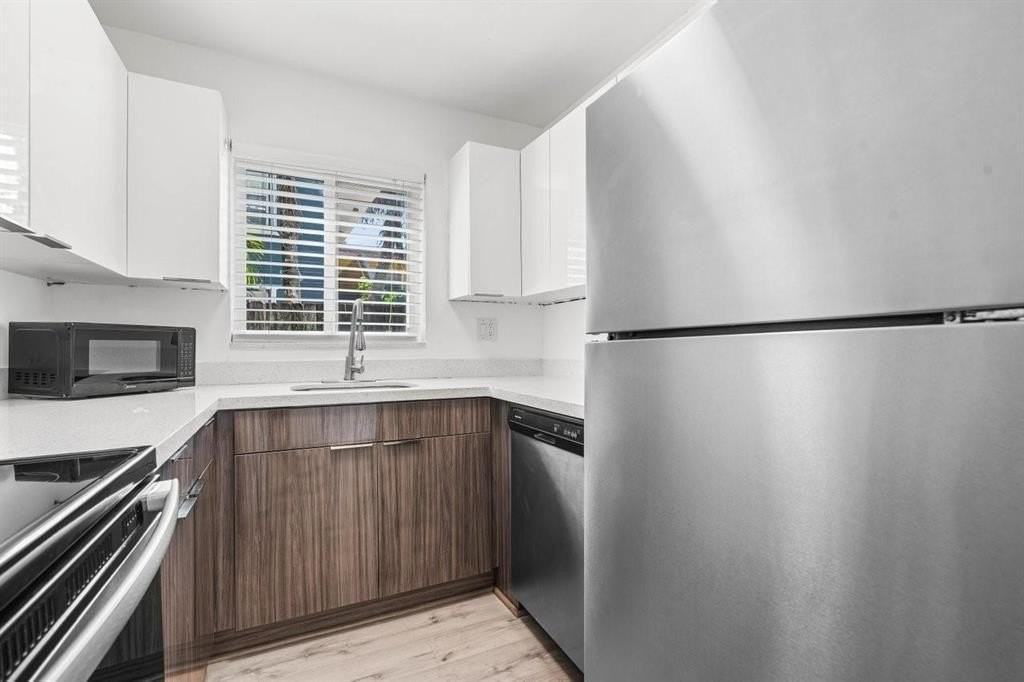 45 Ne 24th St #C - Photo 5 of 19