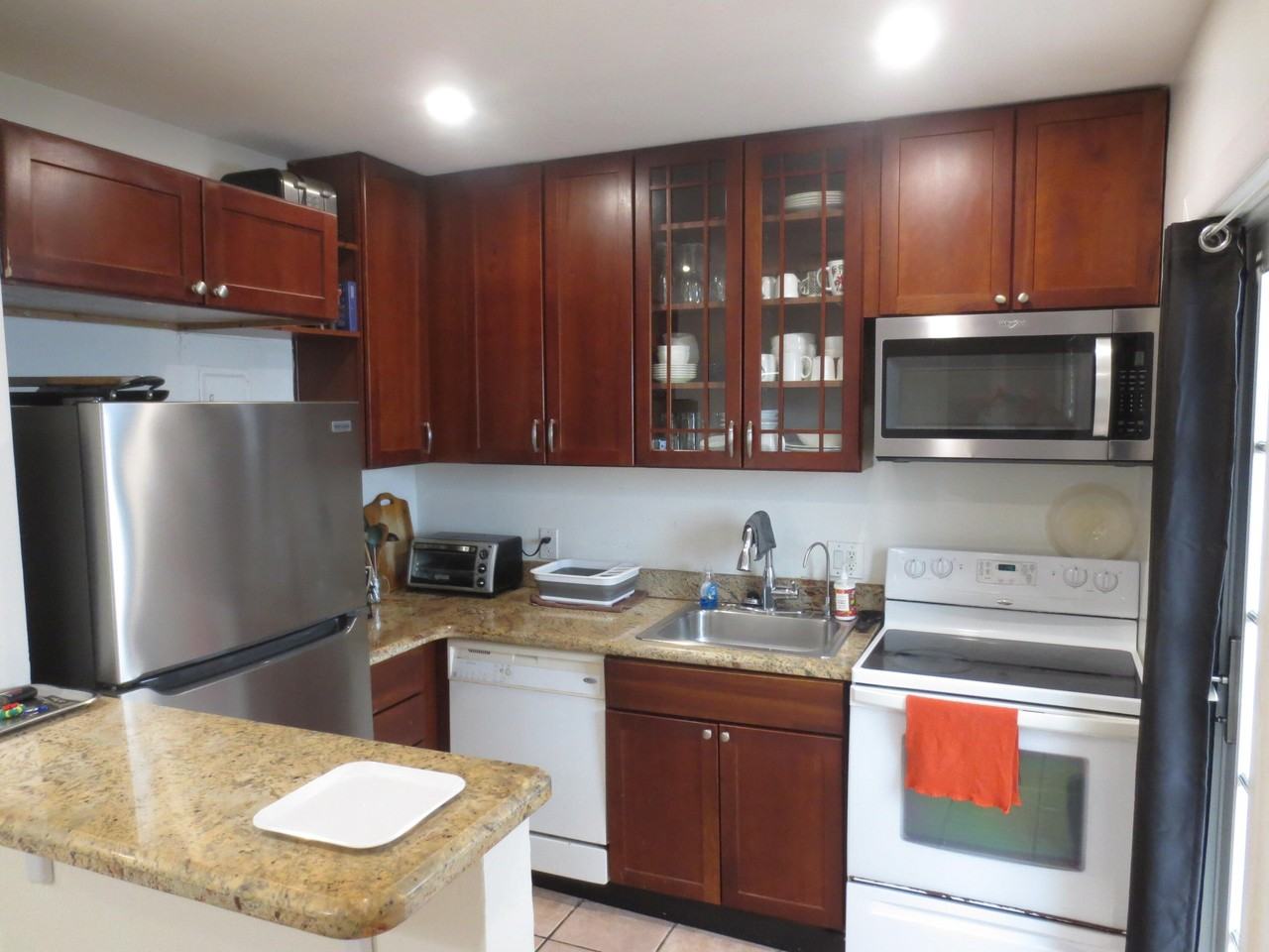 1609 Ne 4th Ct - Photo 6 of 15