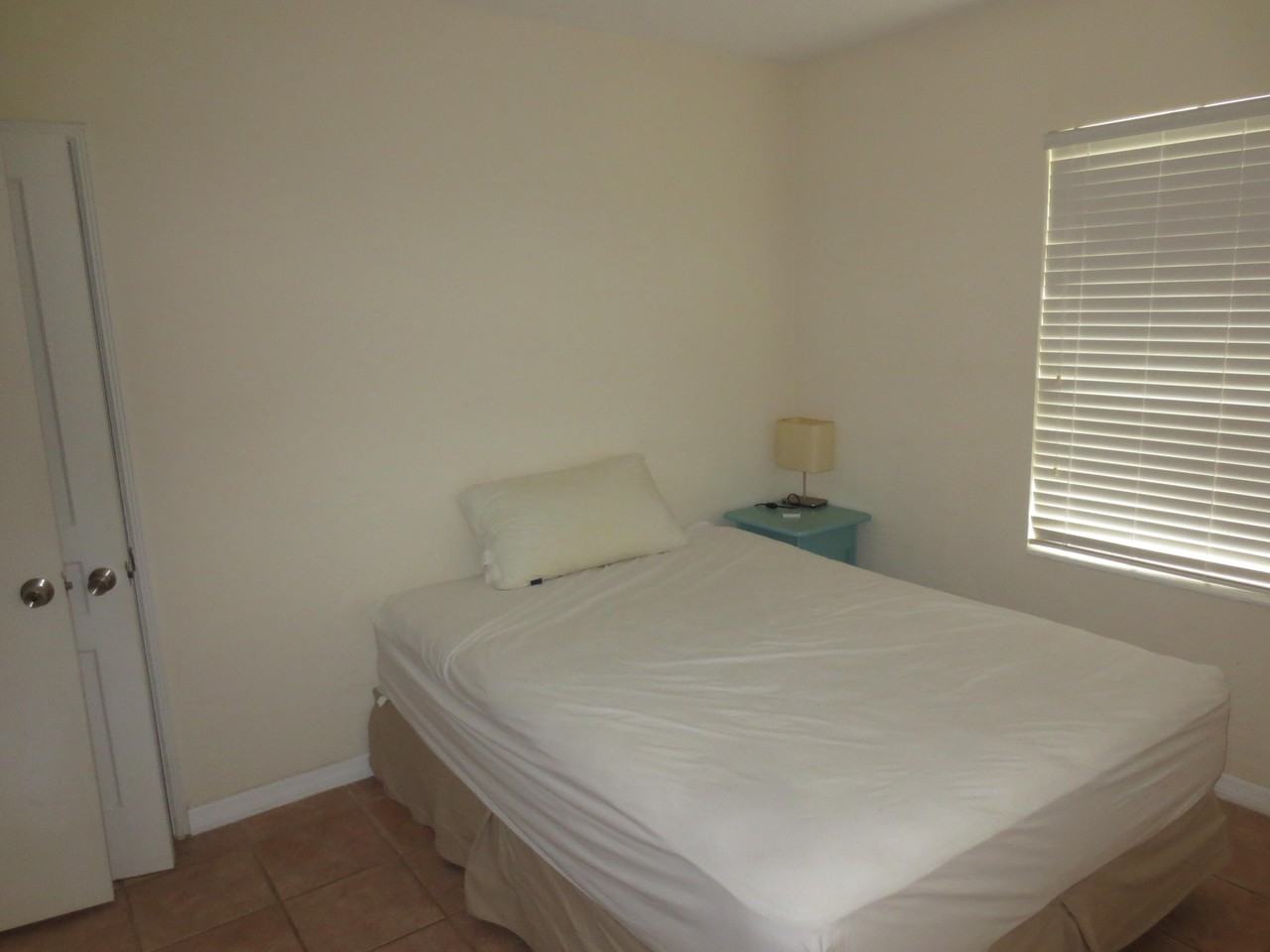 1609 Ne 4th Ct - Photo 7 of 15
