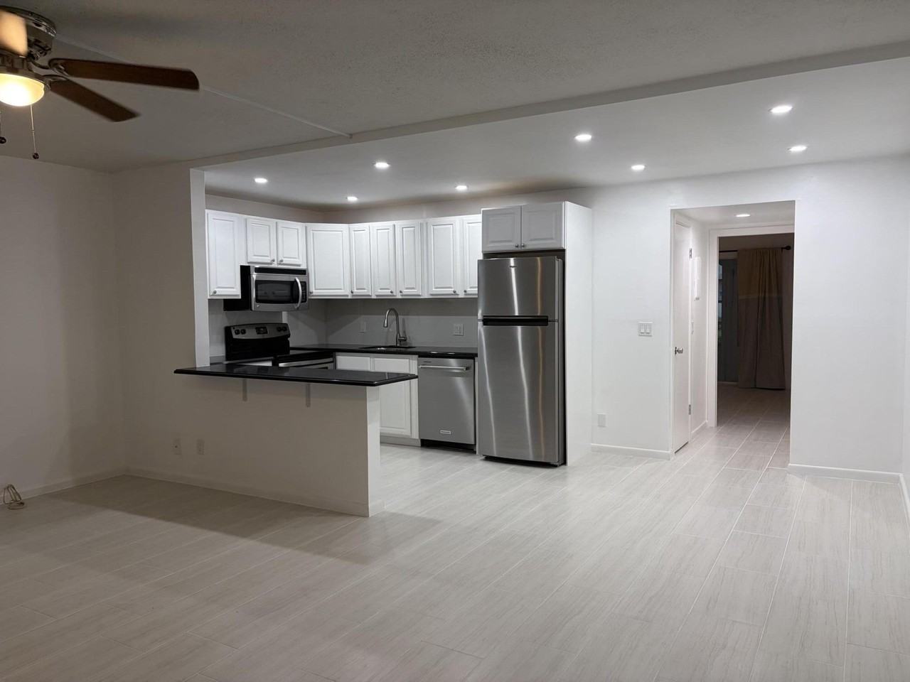 253 Newport P #253 - Photo 2 of 35