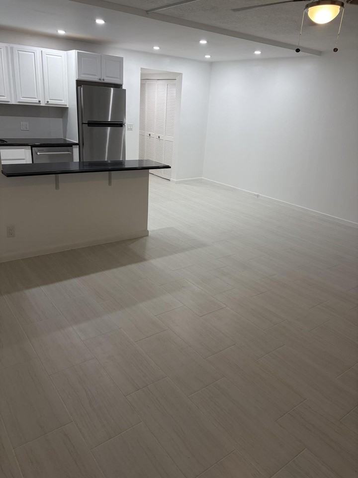 253 Newport P #253 - Photo 4 of 35