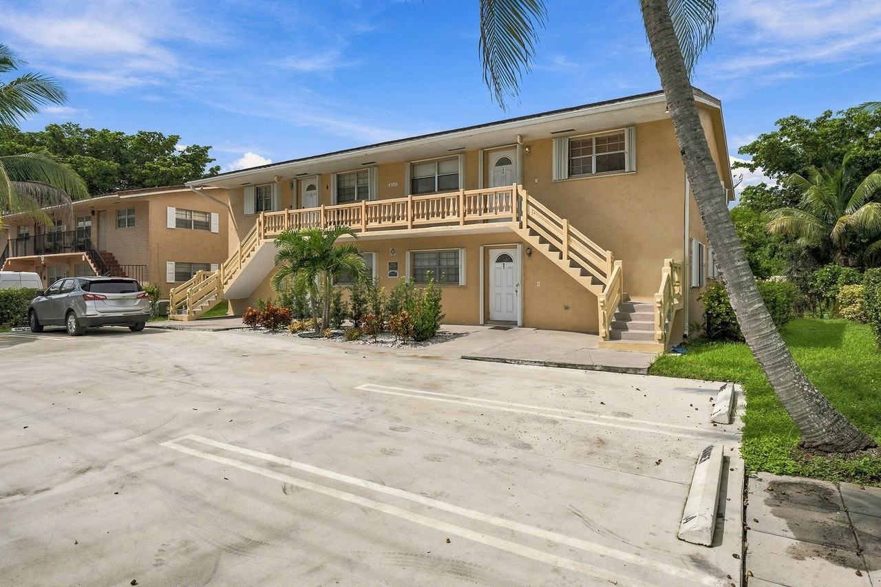 4106 Riverside Dr #1-4 - Photo 2 of 5