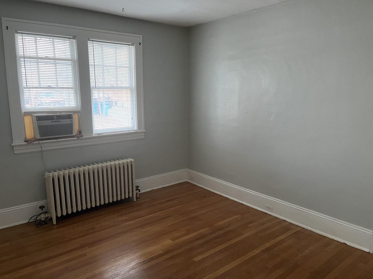 2037 Laburnum Ave Sw #1 - Photo 5 of 19
