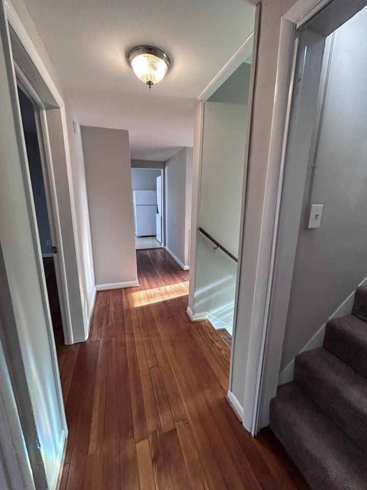 1214 Hamilton Ter Se - Photo 5 of 26