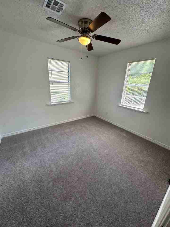 1912 Nw Ozmun Ave #1 - Photo 4 of 16
