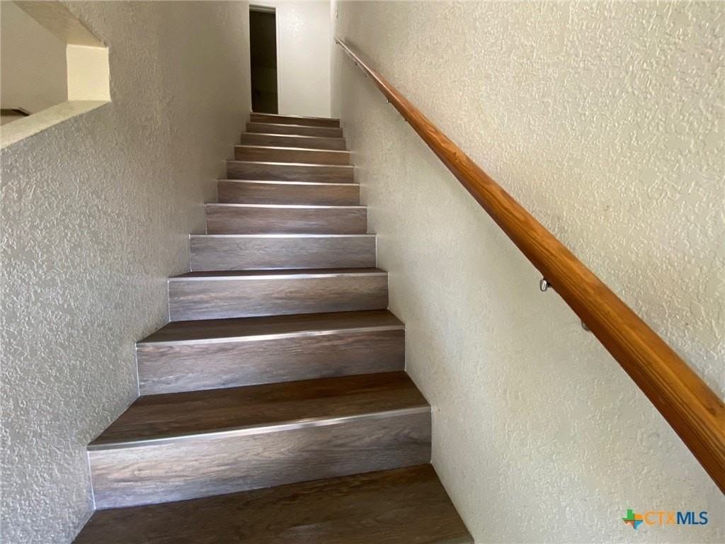 3804 Gus Dr #C - Photo 4 of 7