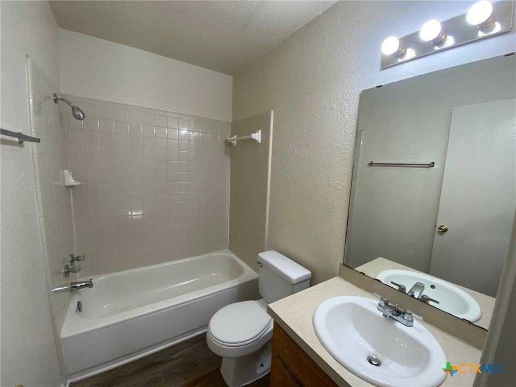 3804 Gus Dr #C - Photo 5 of 7