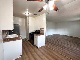 featured image of 516 N Mar Vista Ave #7