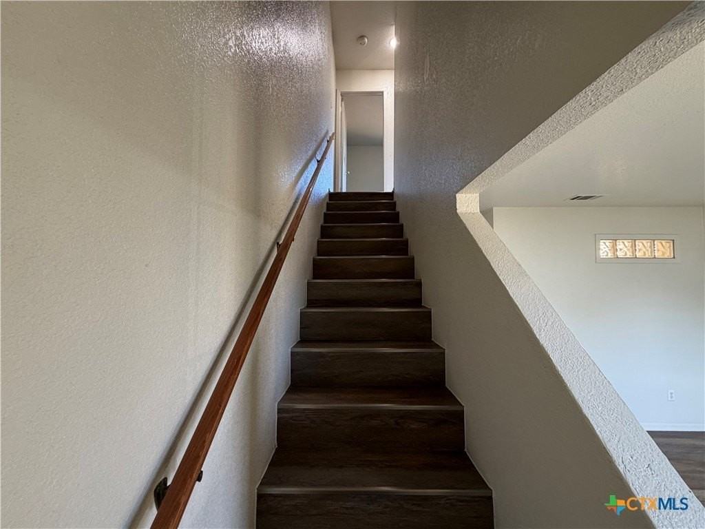 1107 Shanarae Cir #A - Photo 5 of 9