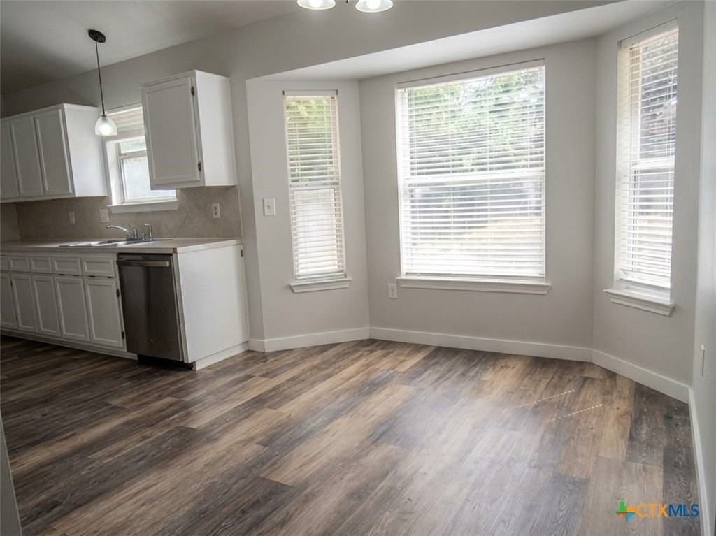 202 Appaloosa Dr - Photo 4 of 15