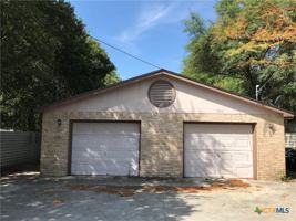featured image of 1303 N Bishop St
