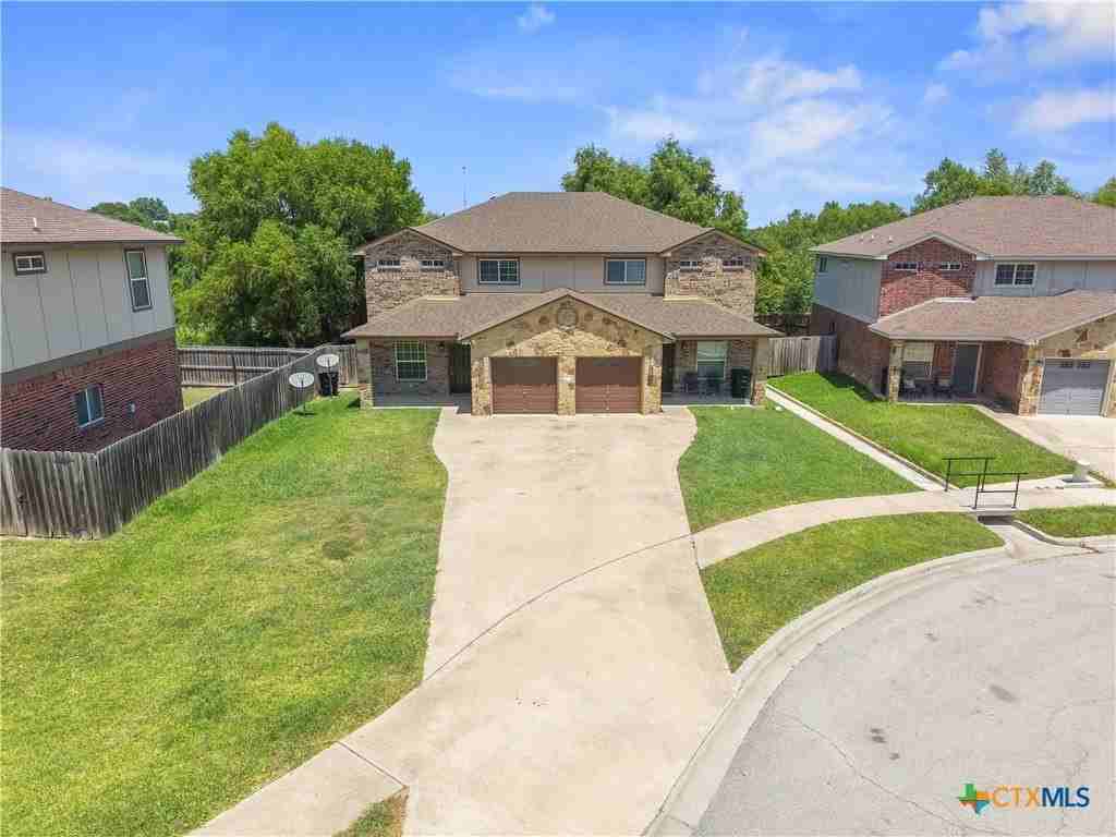 1105 Grace Point Dr #A - Photo 2 of 8