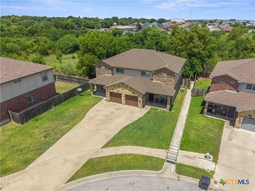 1105 Grace Point Dr #A - Photo 3 of 8