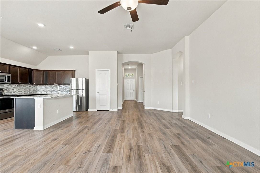 808 Fallbrook Dr - Photo 6 of 22