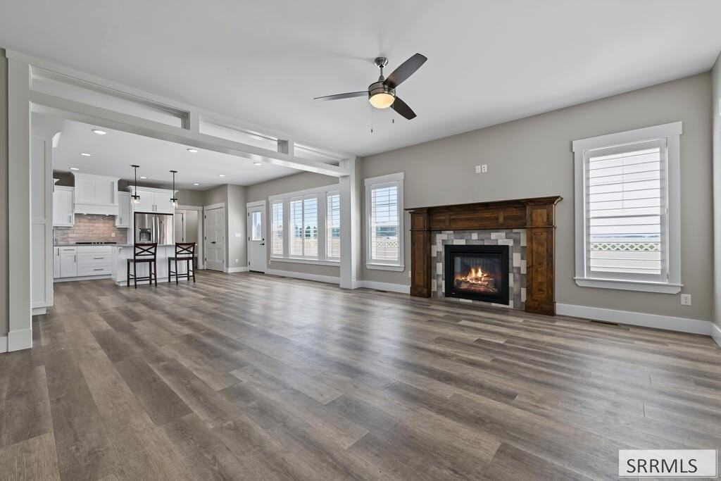 4491 Craven Ln - Photo 2 of 46