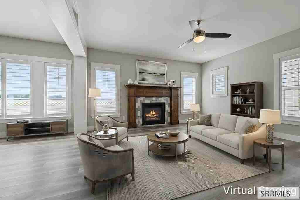 4491 Craven Ln - Photo 3 of 46