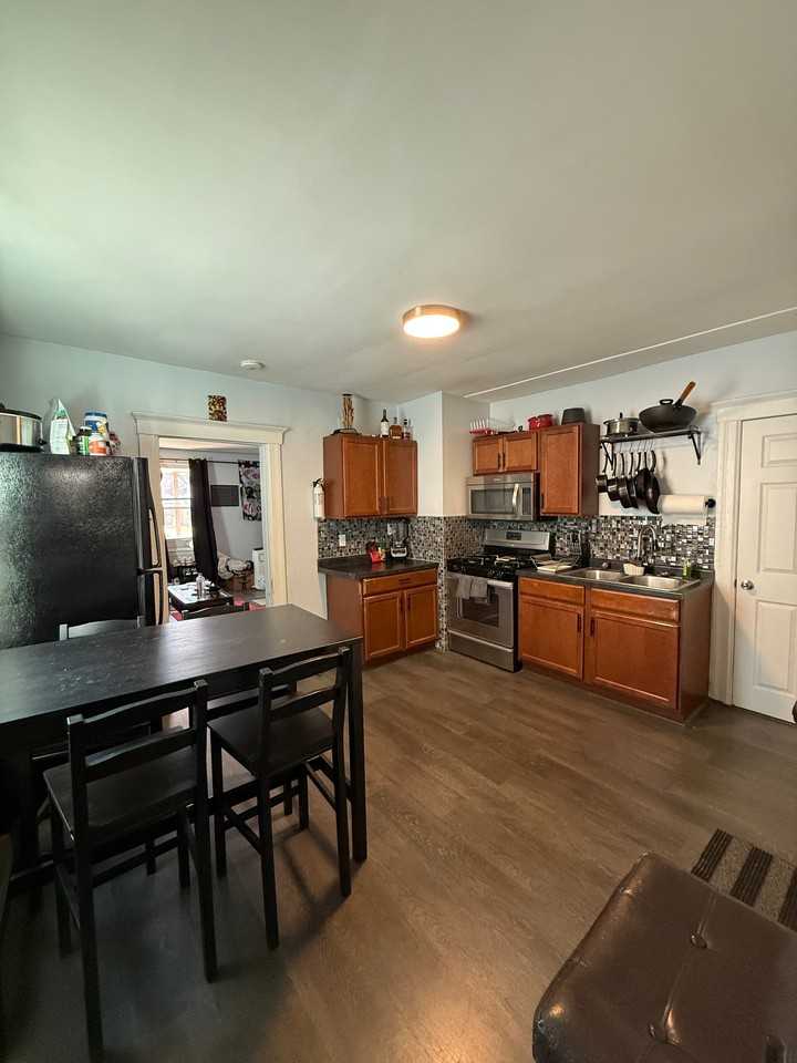 3107 Jacob St #1 - Photo 3 of 8