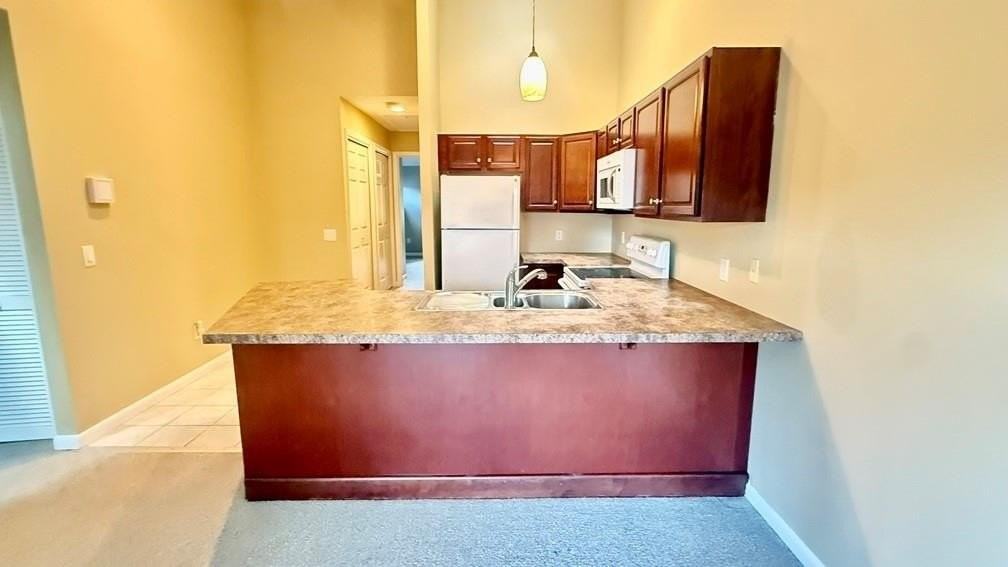 863 Stratford Ln - Photo 4 of 31