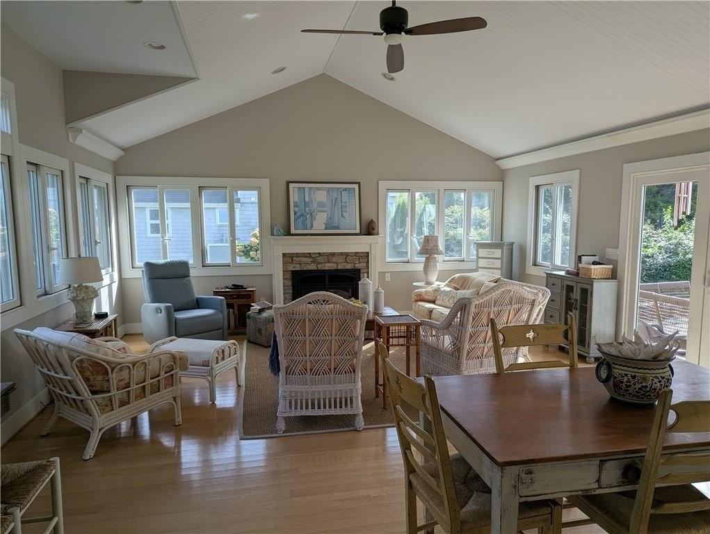 209 Pond Shore Dr - Photo 2 of 14