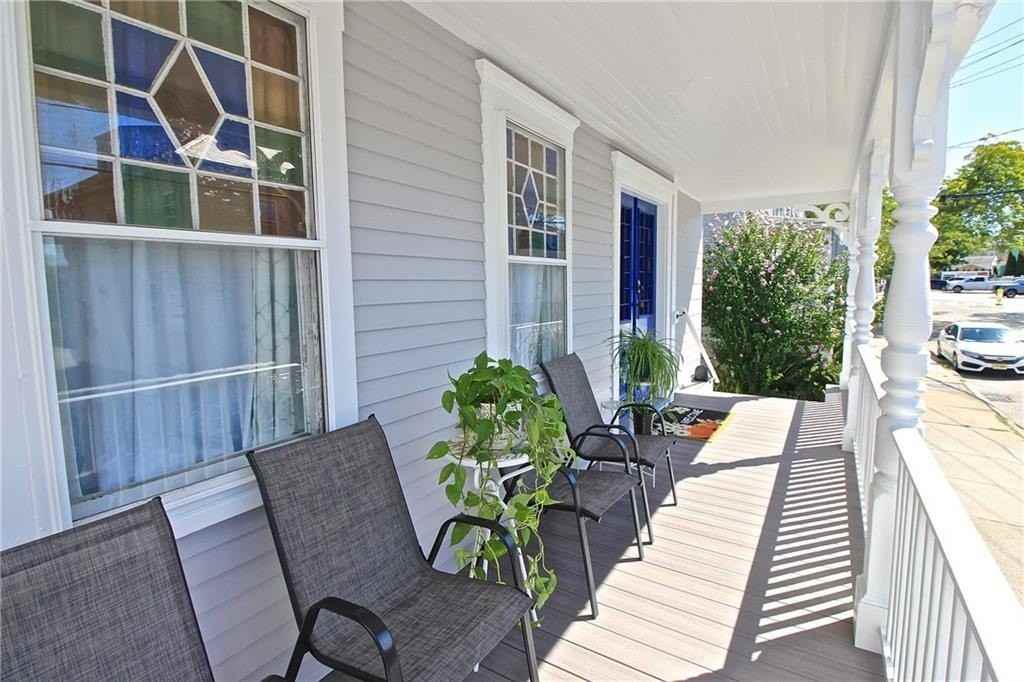 700 Thames St - Photo 3 of 50