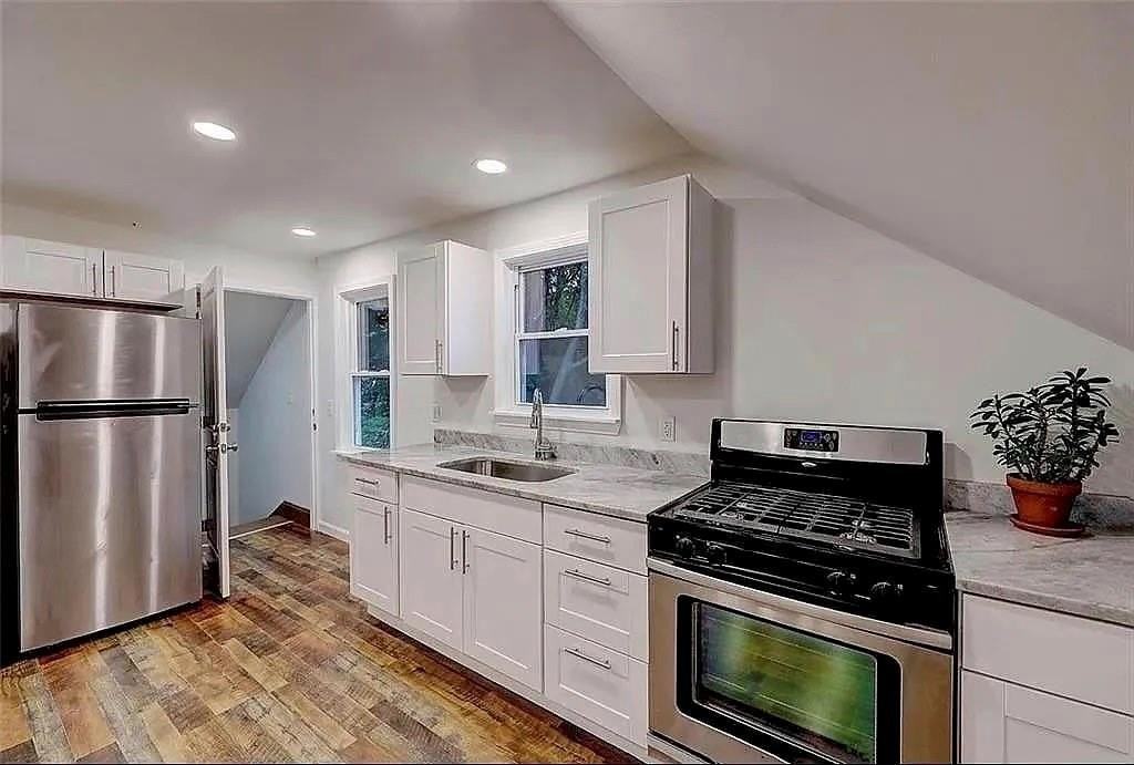 79 Wendell St #3 - Photo 2 of 5