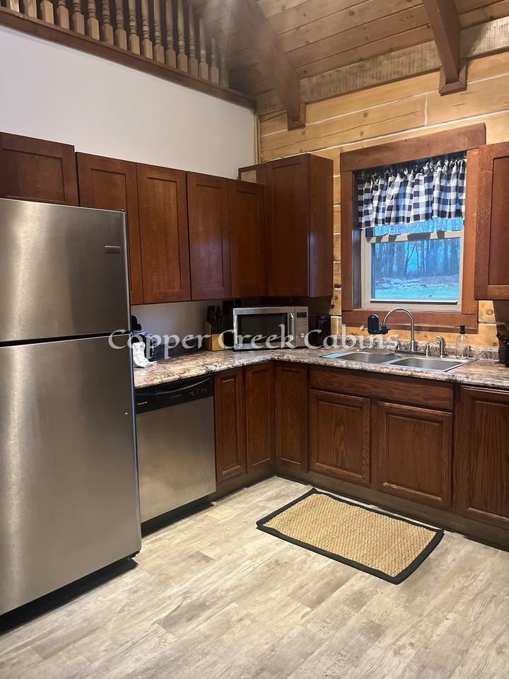 150 Copper Creek Ln - Photo 4 of 20