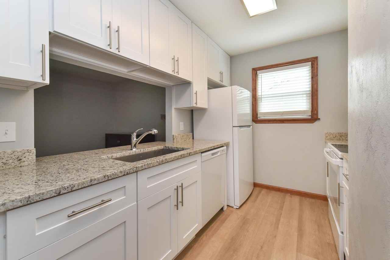 2043 Gardenbrook Ln - Photo 6 of 20