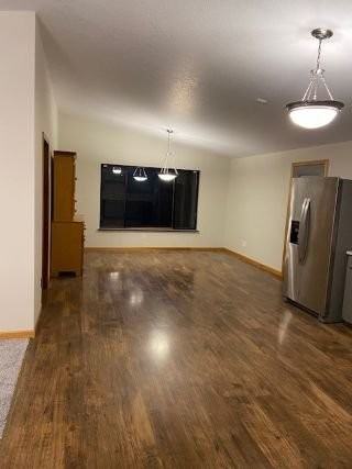 20075 Crystal Creek Ct - Photo 2 of 16