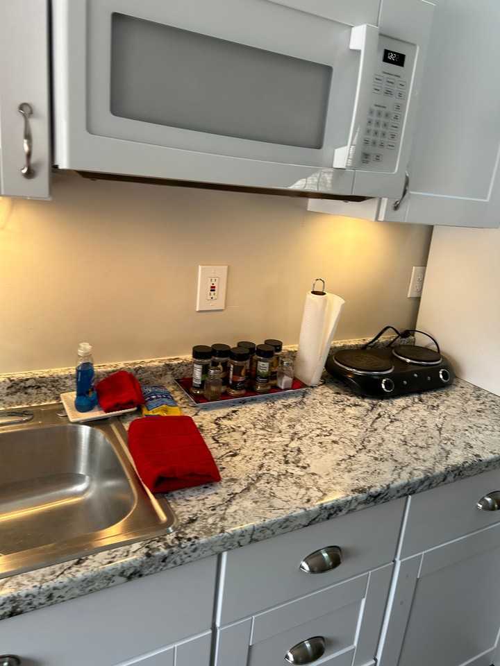1428 Springdell Cir - Photo 3 of 13
