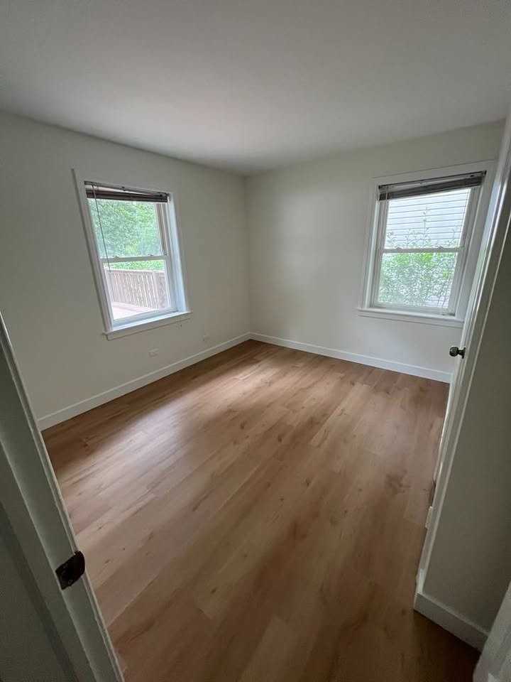 127 S Forest Ave - Photo 7 of 17