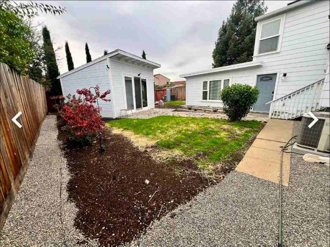 1457 Alabama St - Photo 2 of 8