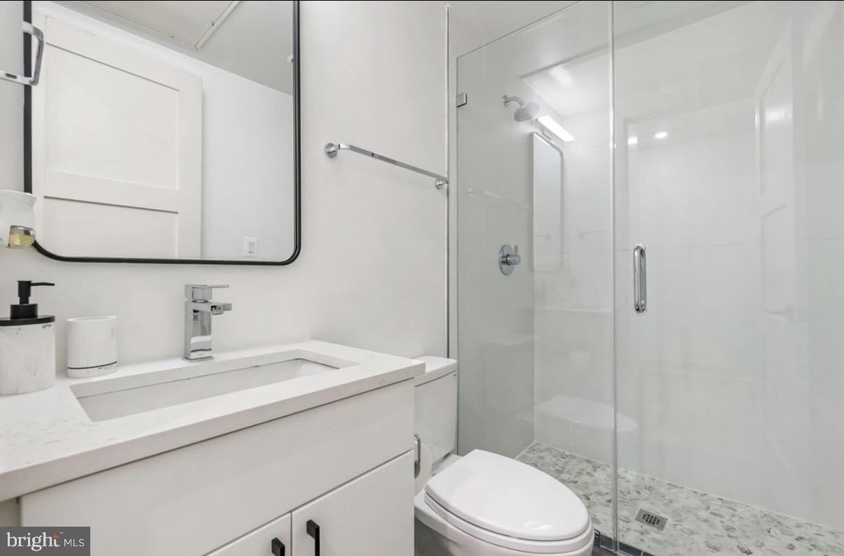 256 15th St Se #1 - Photo 7 of 11