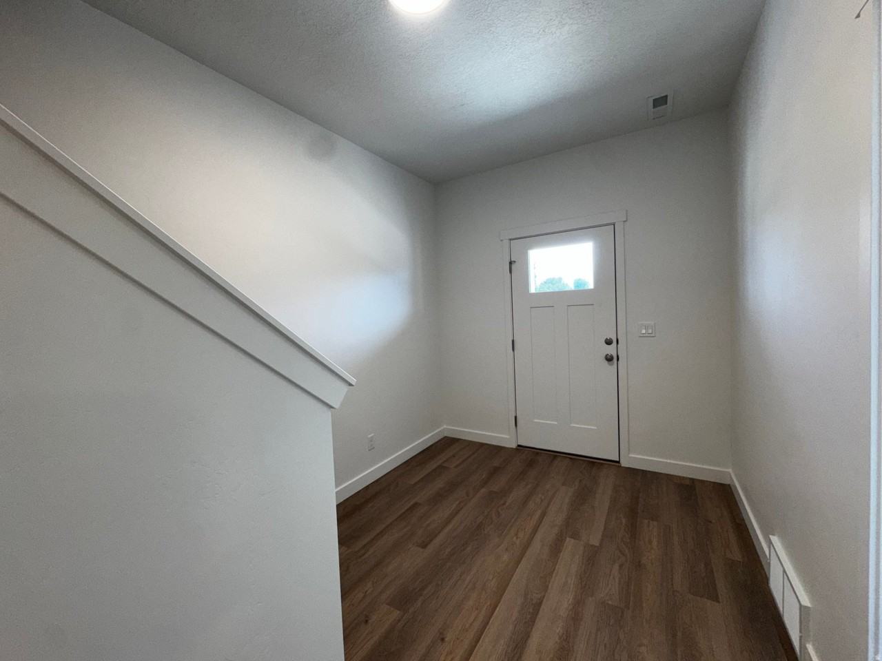 1562 Nw - Photo 7 of 16