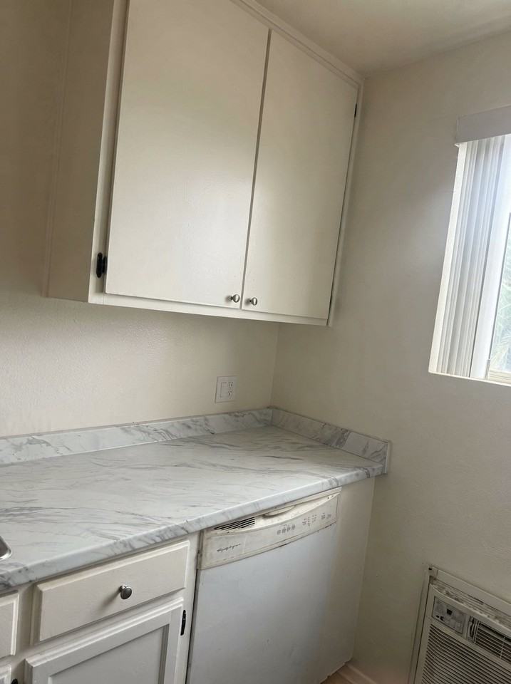 319 Witmer St #402 - Photo 6 of 19