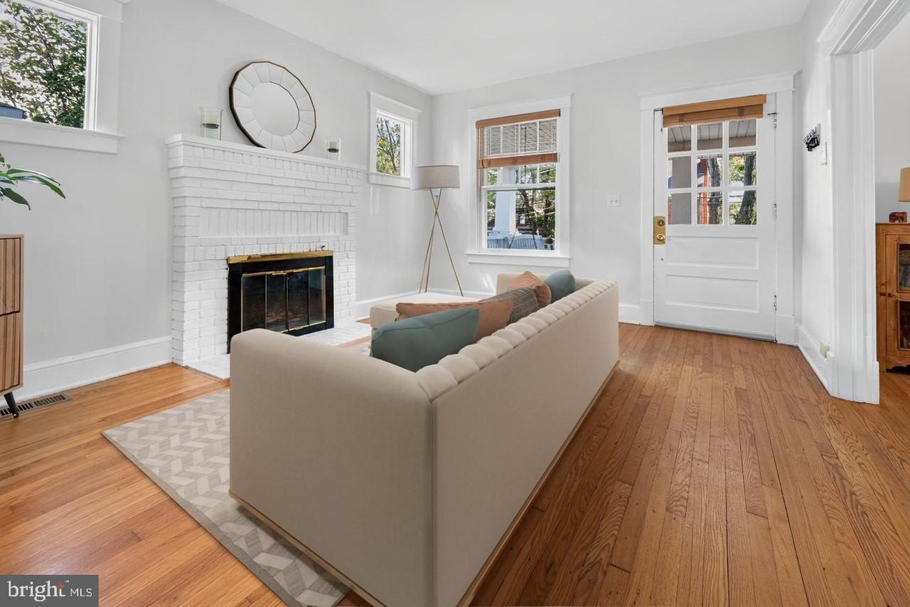 4423 P St Nw - Photo 2 of 27