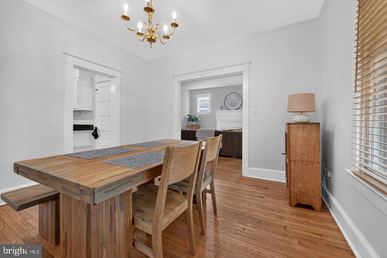 4423 P St Nw - Photo 4 of 27