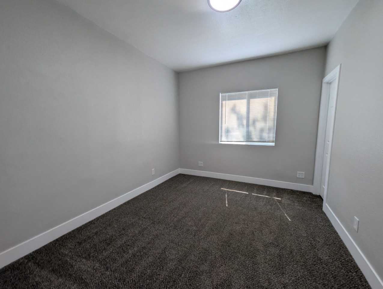 3733 Myers St - Photo 7 of 13