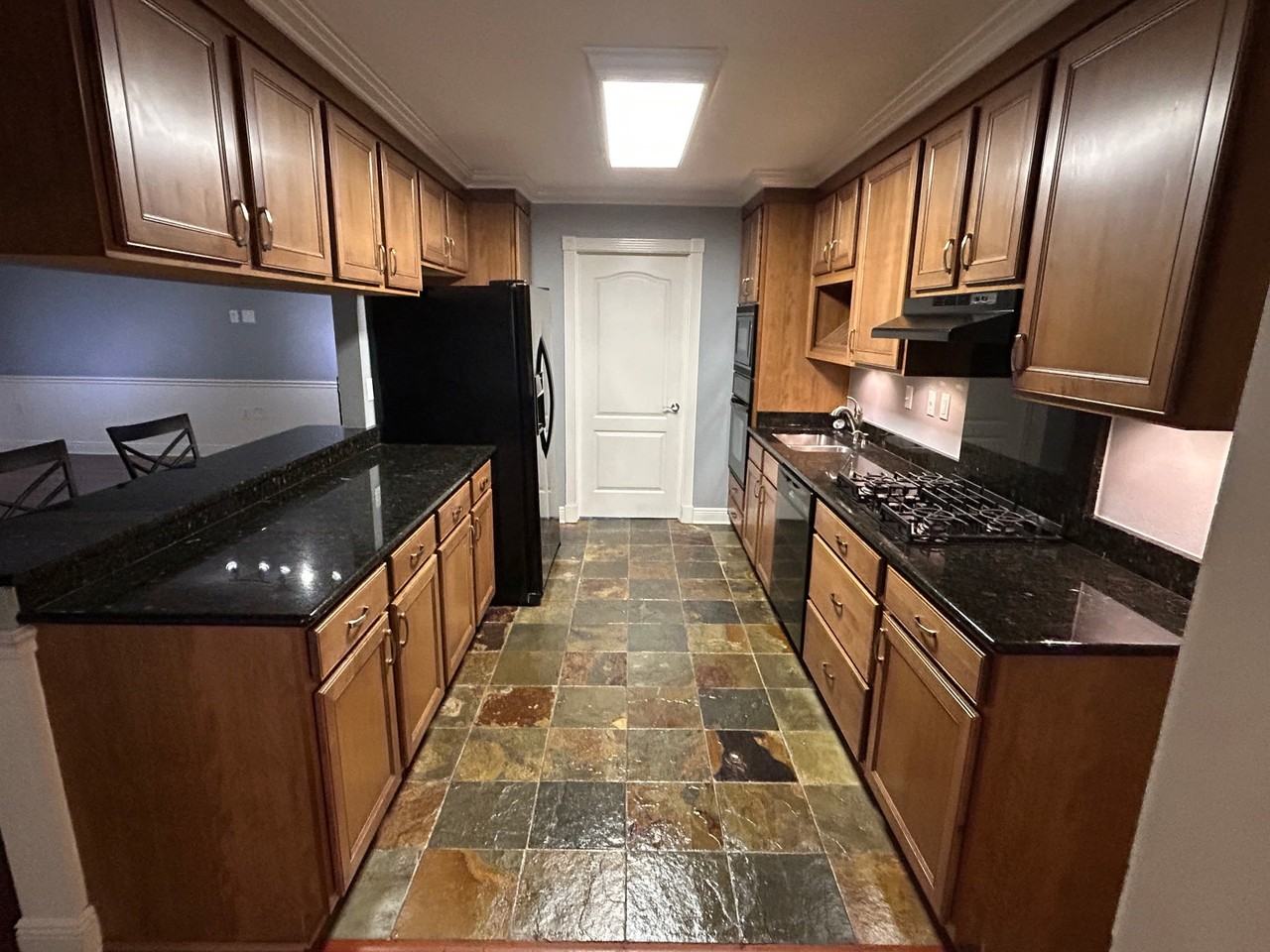 4301 California Ave - Photo 4 of 16