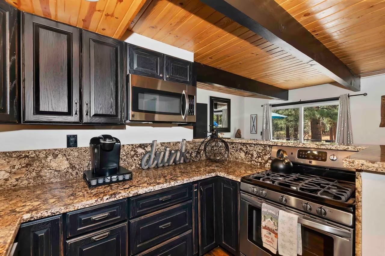 1126 Sugarpine Rd - Photo 5 of 20
