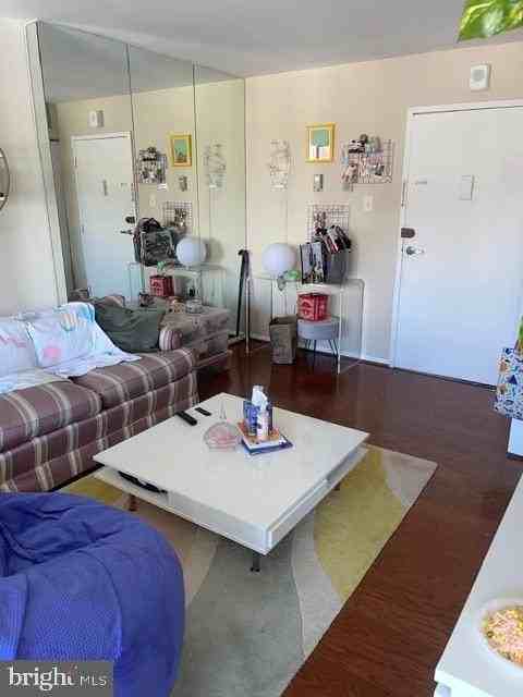 1440 N St Nw #910 - Photo 5 of 13
