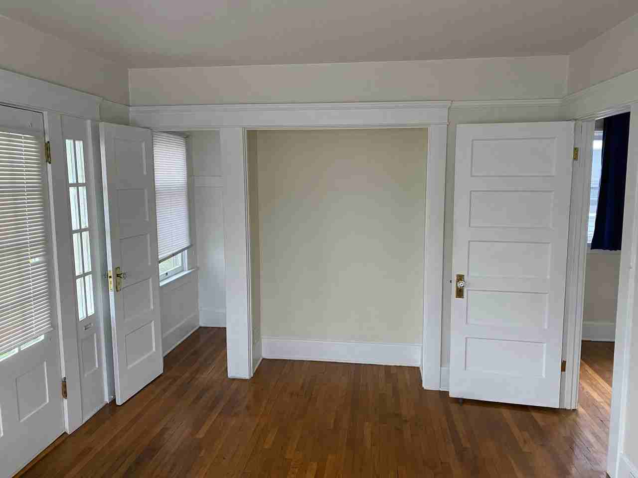 3224 30th St - Photo 3 of 12