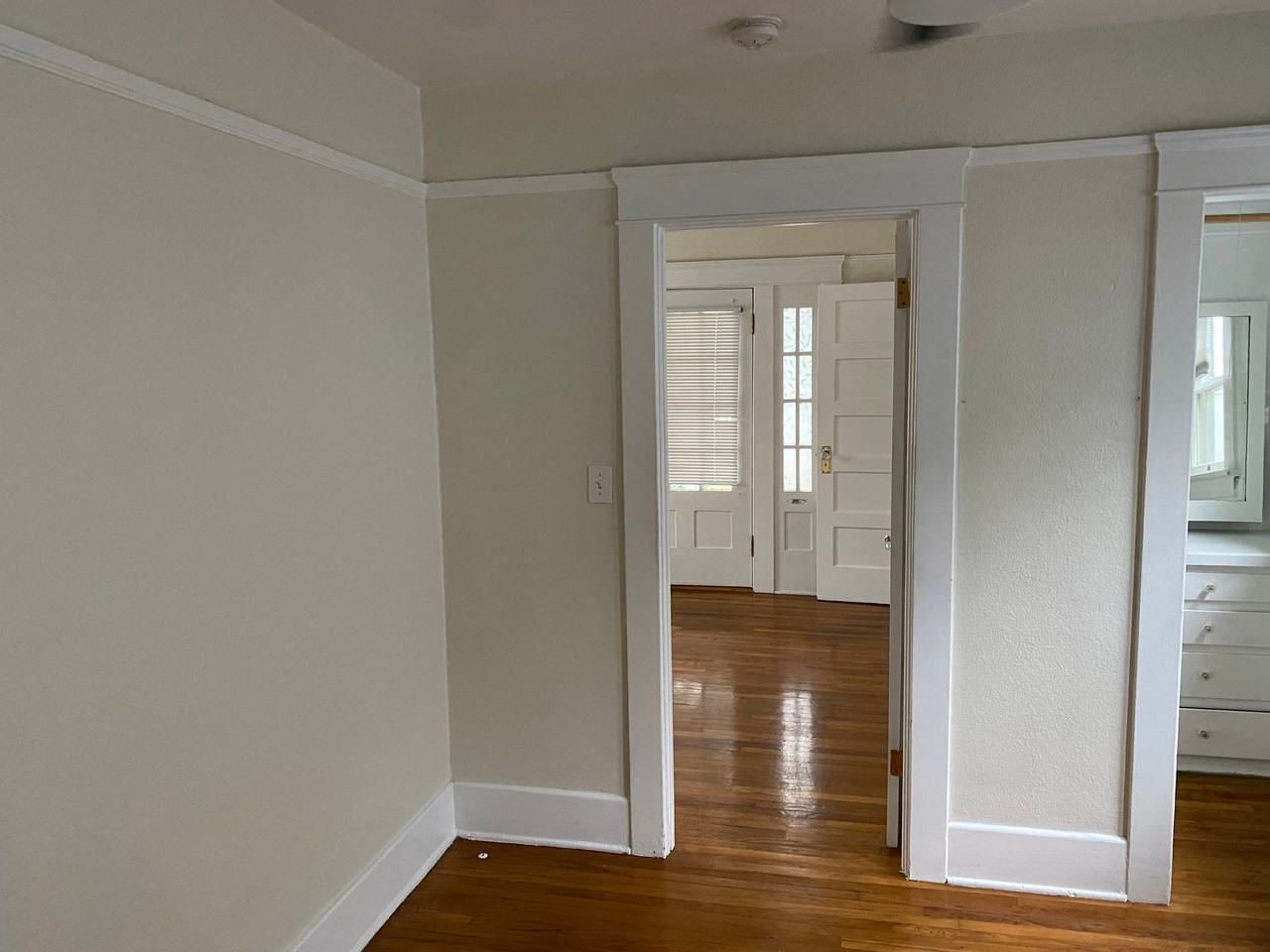 3224 30th St - Photo 5 of 12