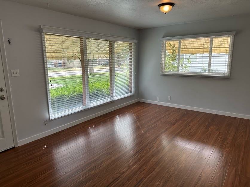 763 N Colorado St - Photo 3 of 15