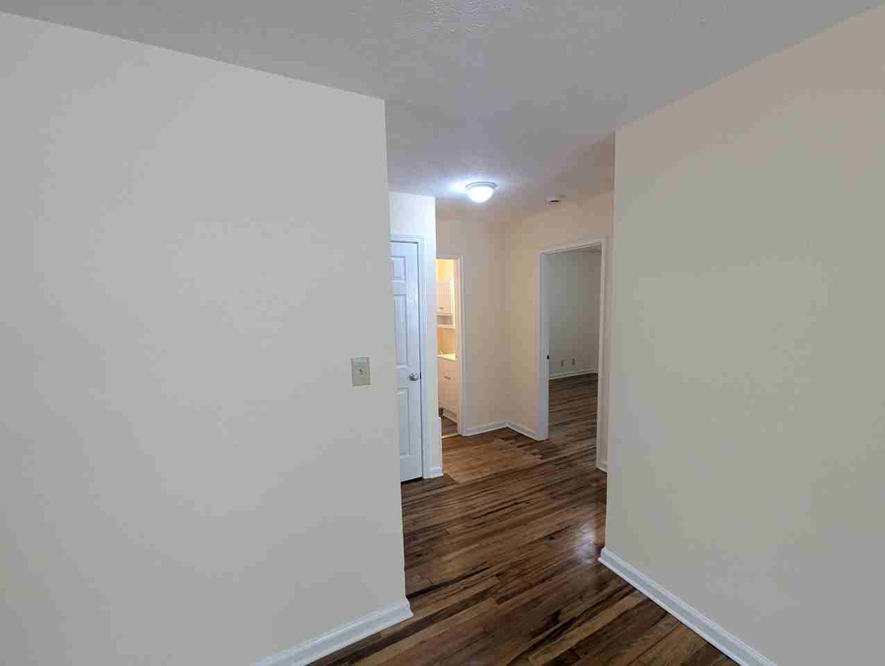 22B Iris St #B - Photo 4 of 19