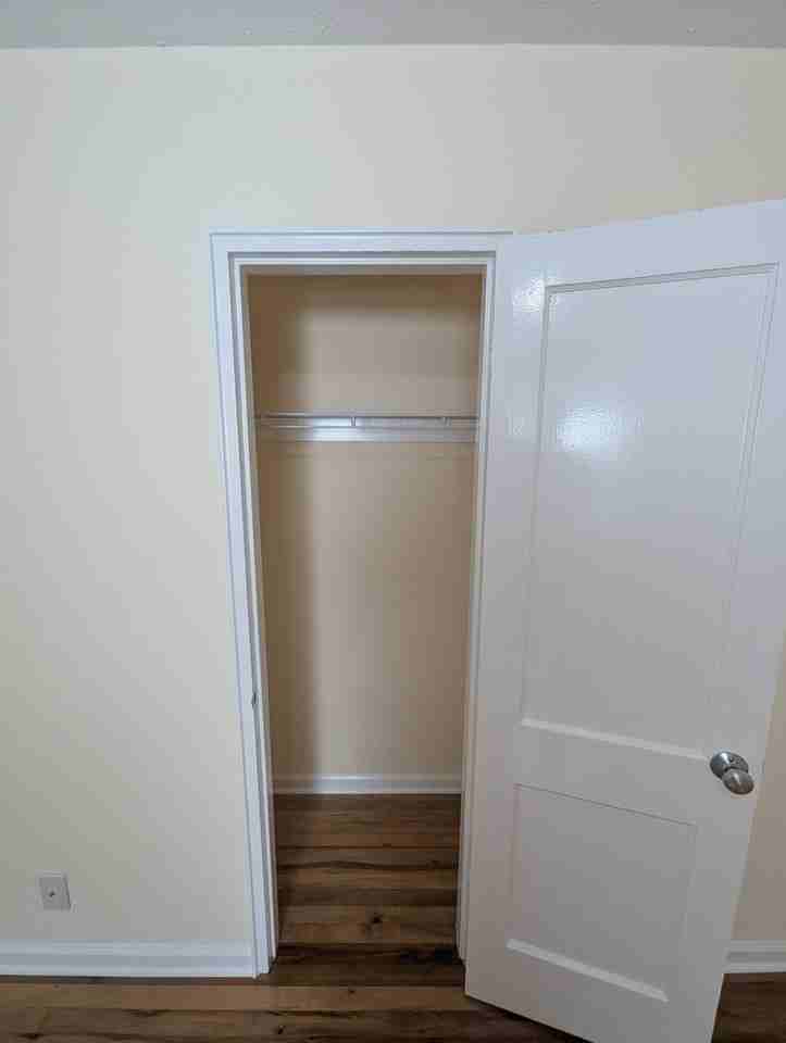 22B Iris St #B - Photo 7 of 19