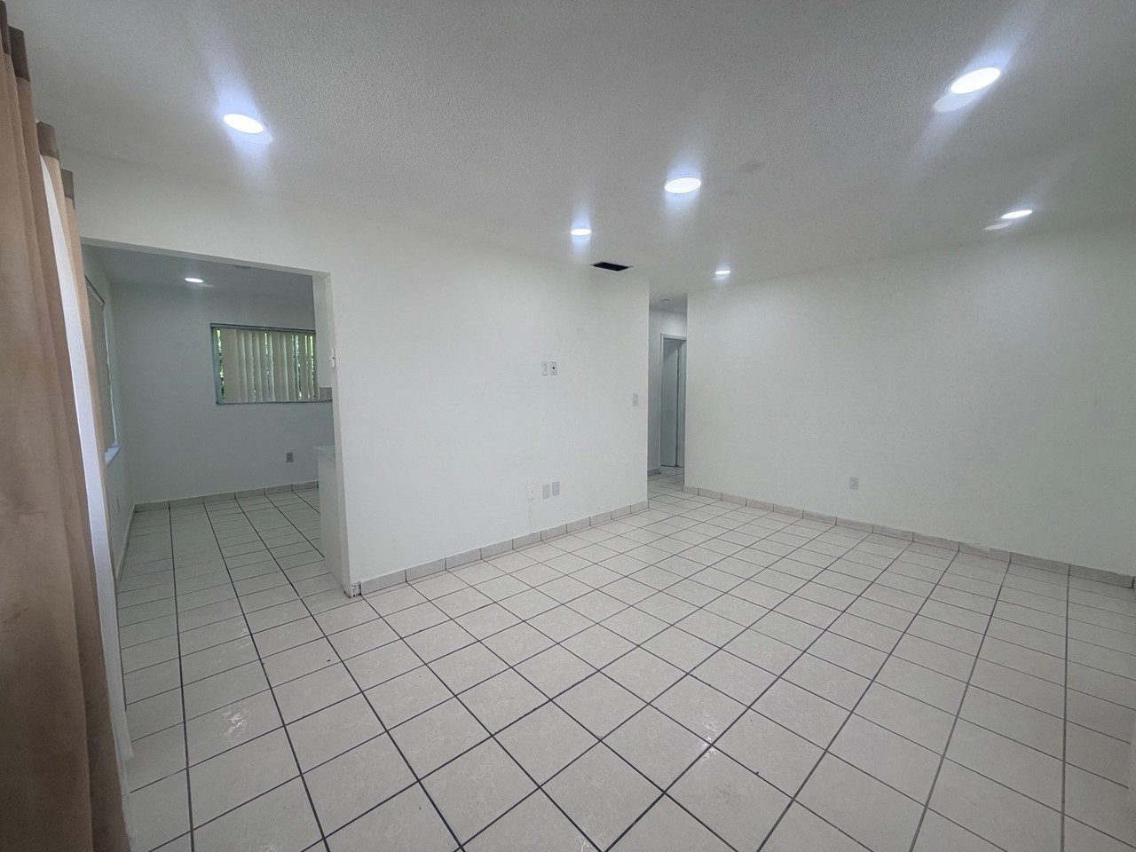 3821 Sw 89th Ct - Photo 4 of 10