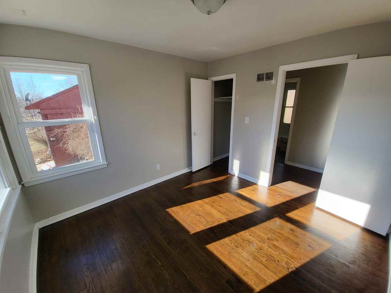 1418 W Waldo Ave - Photo 6 of 16