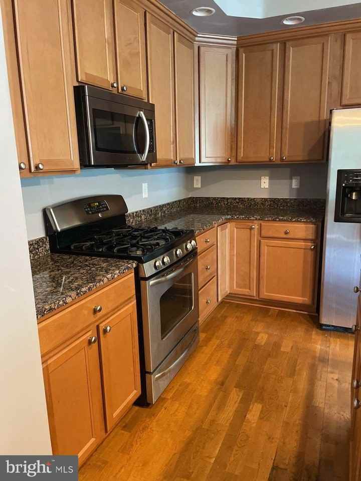 7548-A Stoney Run Dr #A - Photo 4 of 17