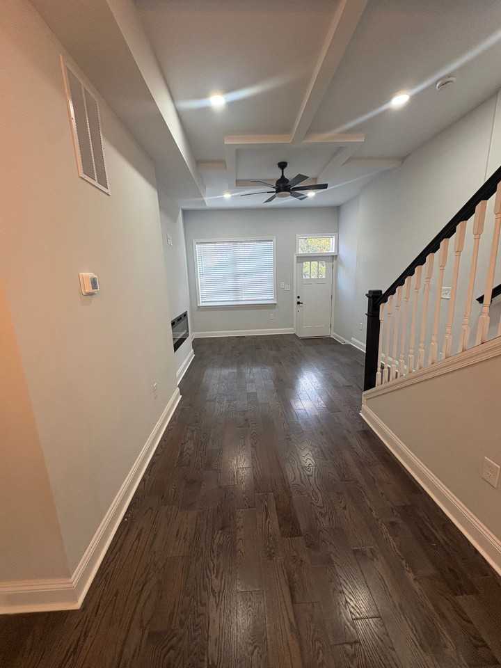 1145 Myrtle Ave - Photo 3 of 20