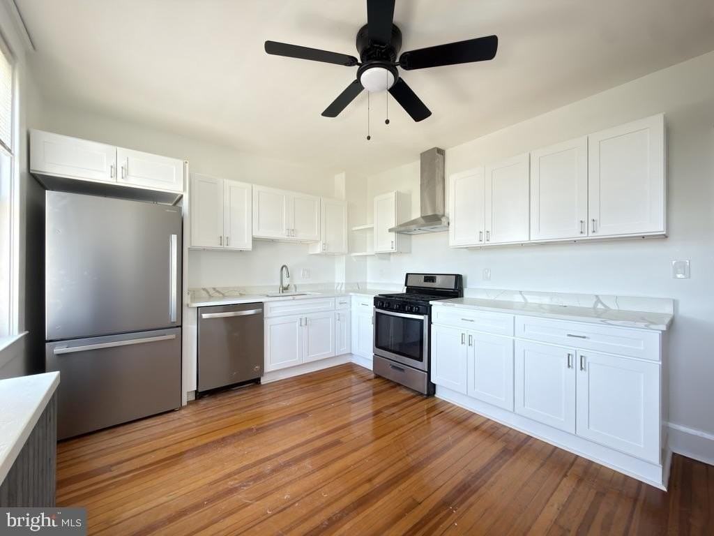 1333 W 40th St - Photo 4 of 14